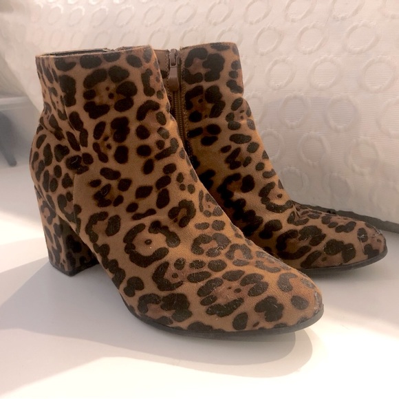 Leopard ankle booties - Picture 1 of 5